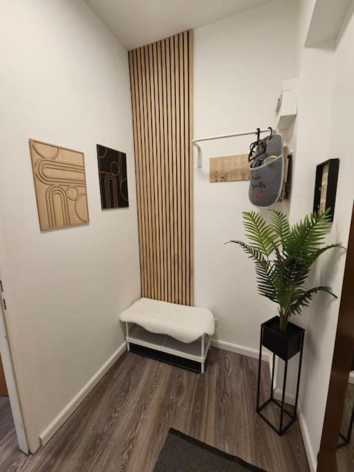 Affordable Suite In Vienna'S Hotpoint Viena Exterior foto