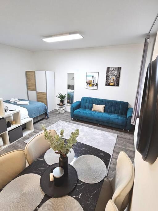 Affordable Suite In Vienna'S Hotpoint Viena Exterior foto