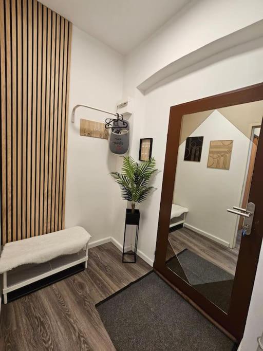 Affordable Suite In Vienna'S Hotpoint Viena Exterior foto